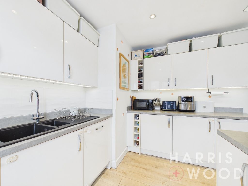 Property photo 3 of 21 5066708