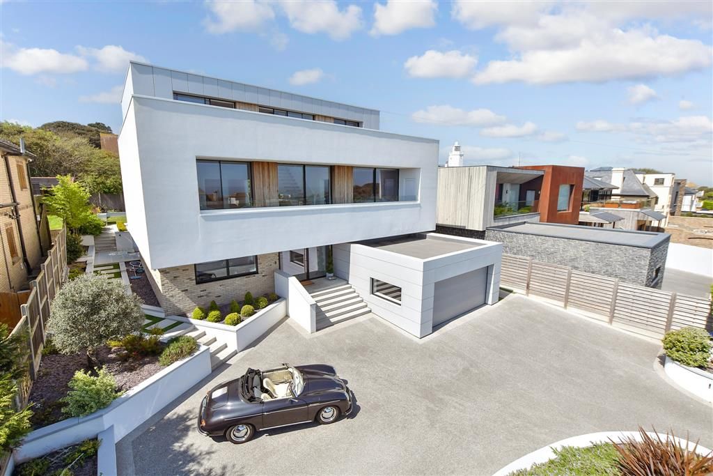 Property photo 1 of 25 External (Brochure)