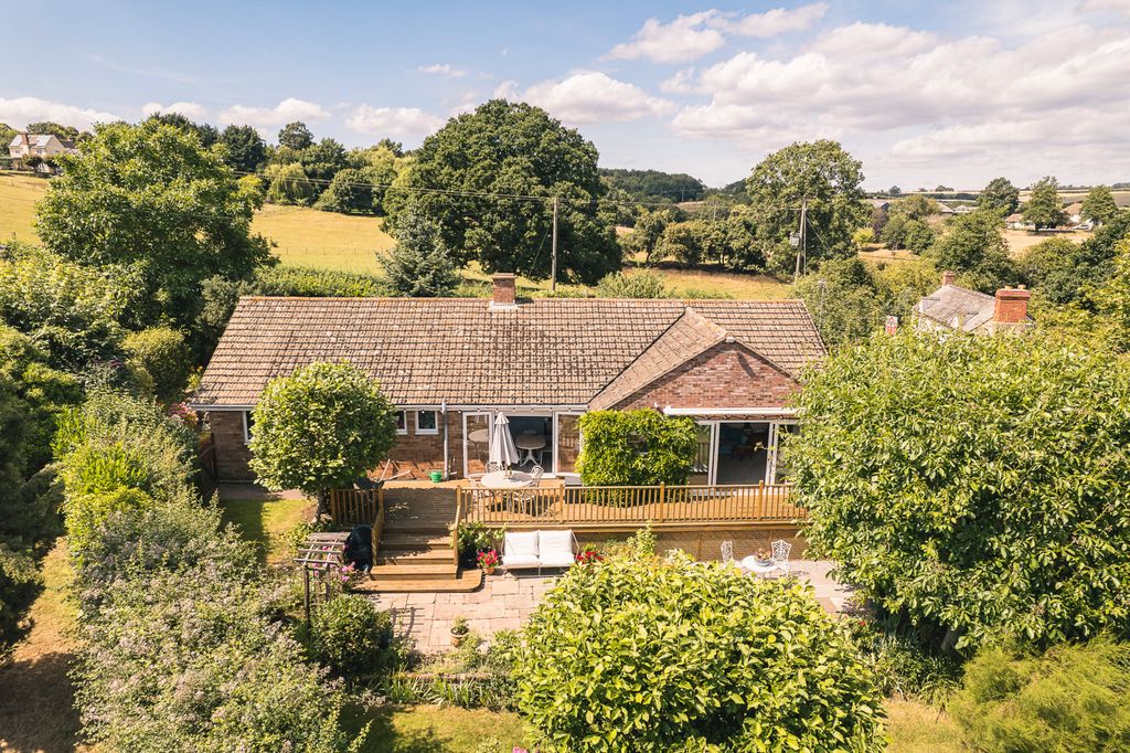 Property photo 1 of 27 Picture No. 44