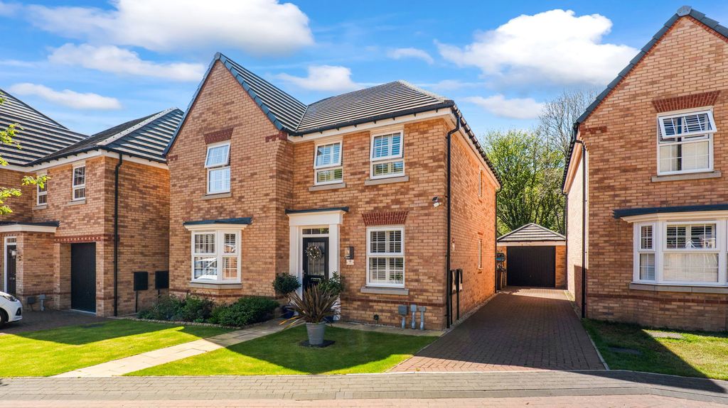 Property photo 1 of 51