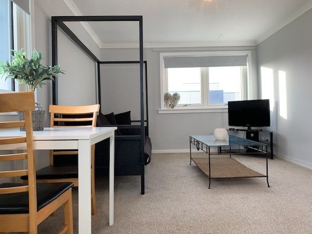 Property photo 2 of 11 Photo 2