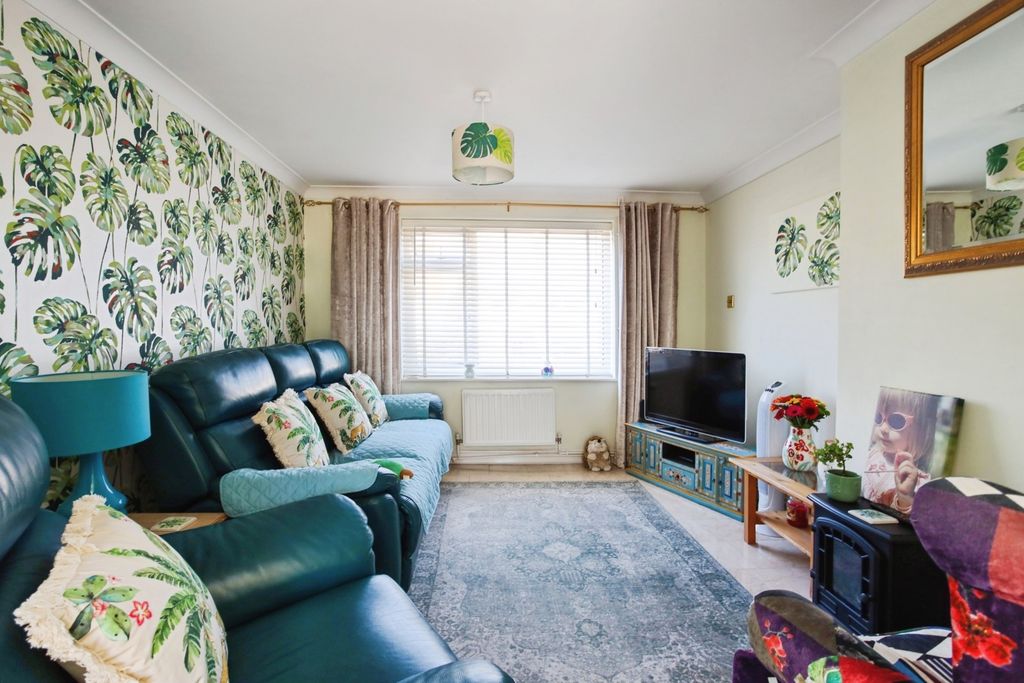 Property photo 2 of 18 Pbox-Img.Jpg