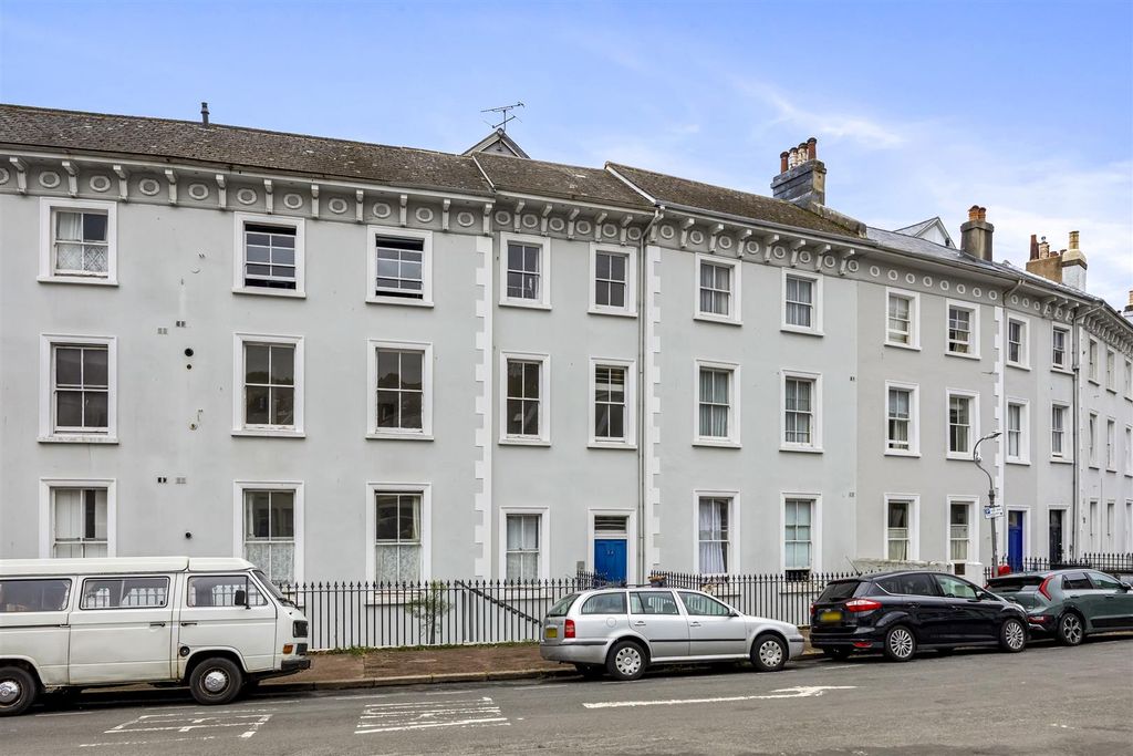 Property photo 1 of 16 Park Crescent Terrace 24 Ext- 16.Jpg