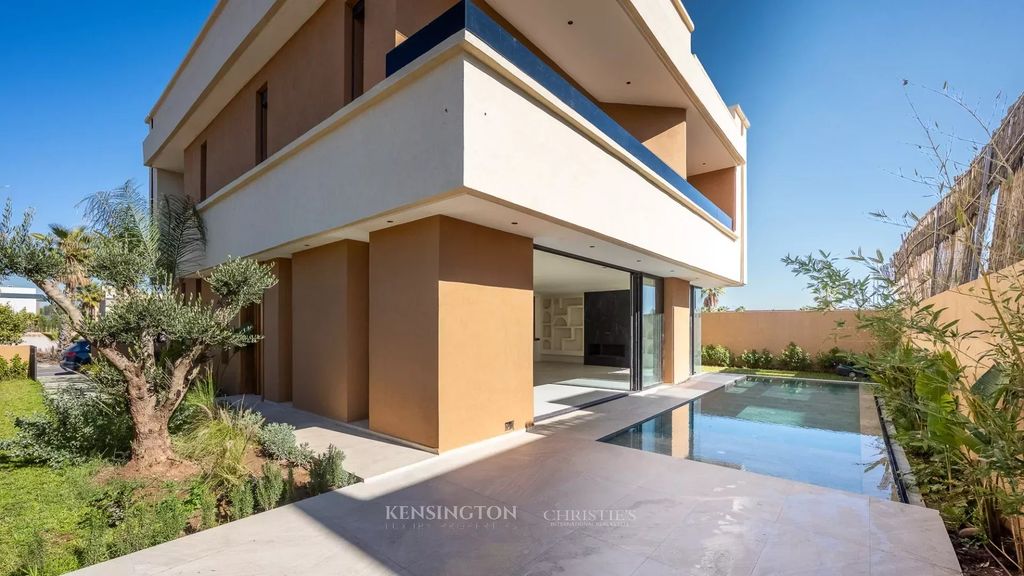 Property photo 2 of 36