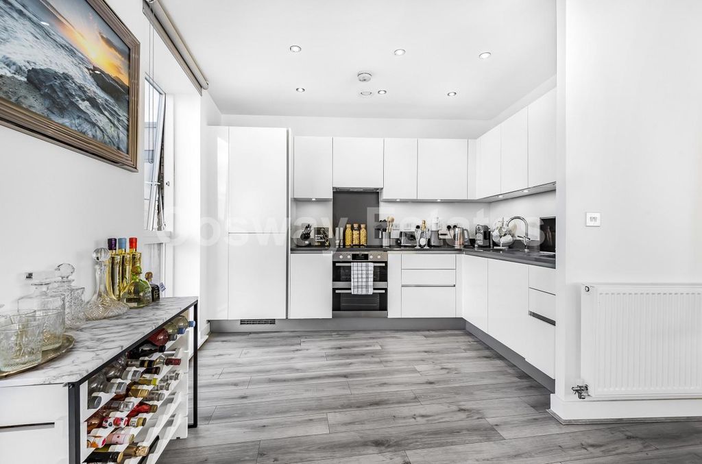 Property photo 3 of 11 Bd79B6Bb-E944-4A4B-Baf8-Bd8E463E1B31.Jpg