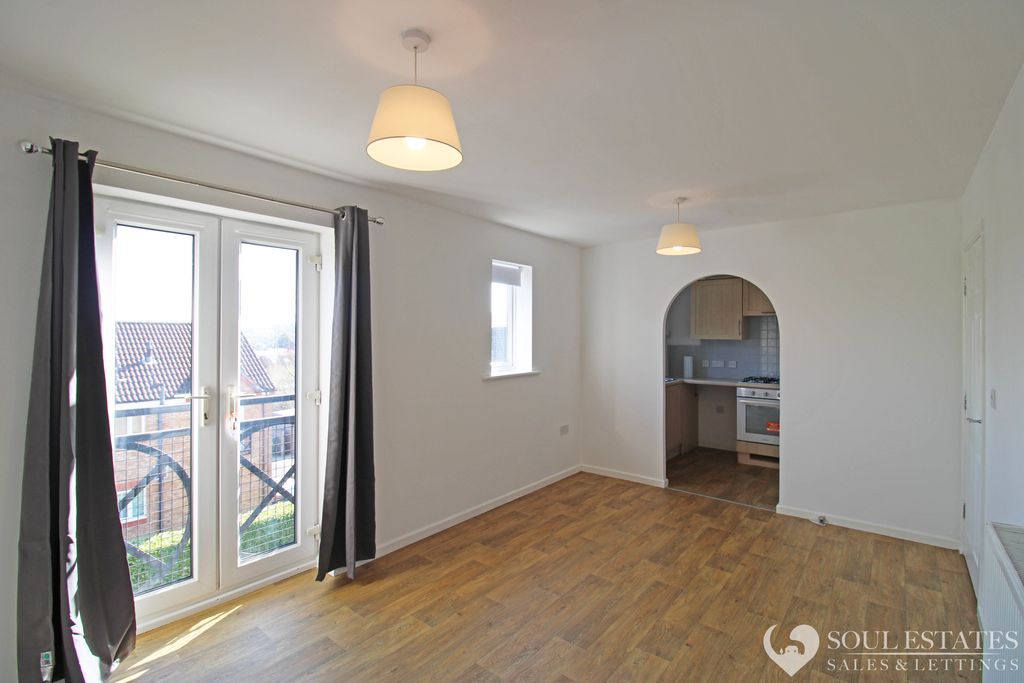 Property photo 2 of 13 Lounge