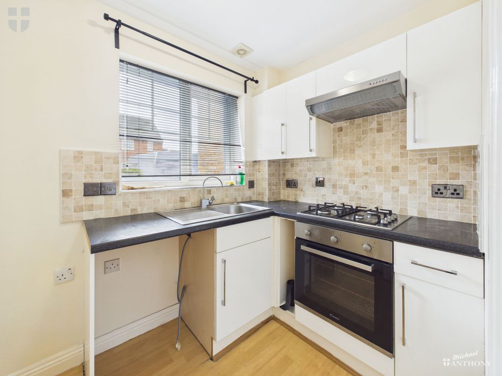 Property photo 2 of 6 Cam03852G0-Pr0727-Still003