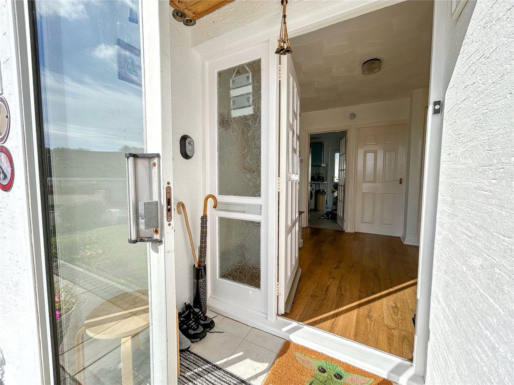 Property photo 3 of 18 Picture No. 28