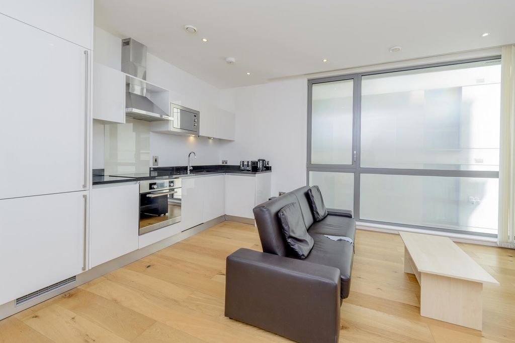 Property photo 3 of 5