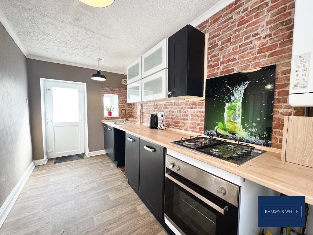 Property photo 3 of 8 Photo 3