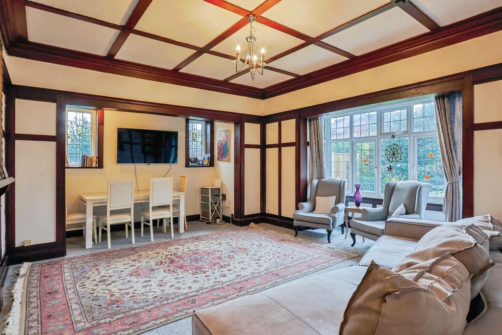 Property photo 1 of 17