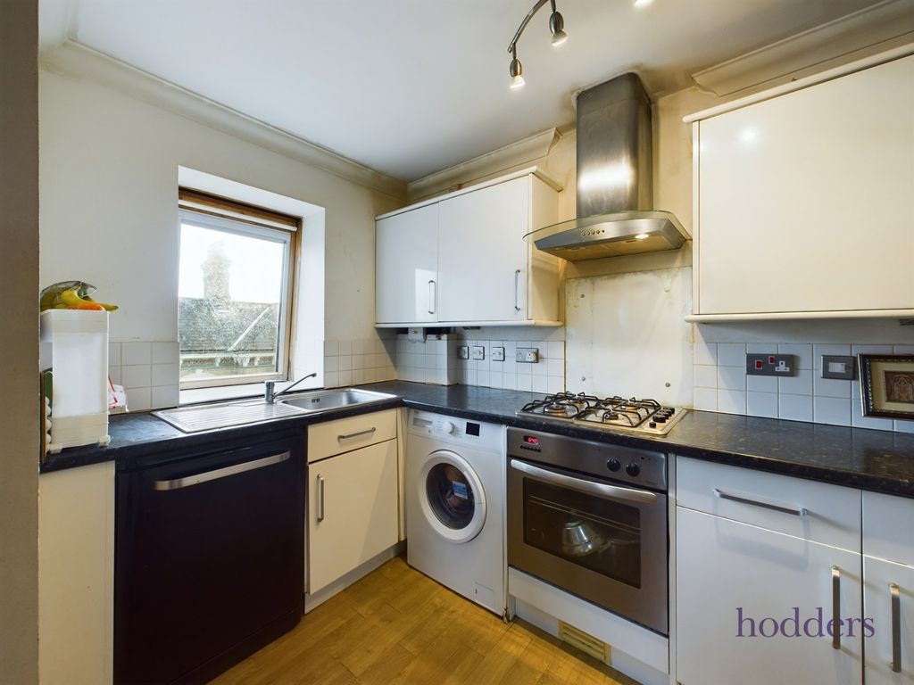 Property photo 2 of 13 Picture No. 23