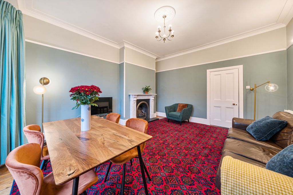 Property photo 2 of 20 Picture No. 18