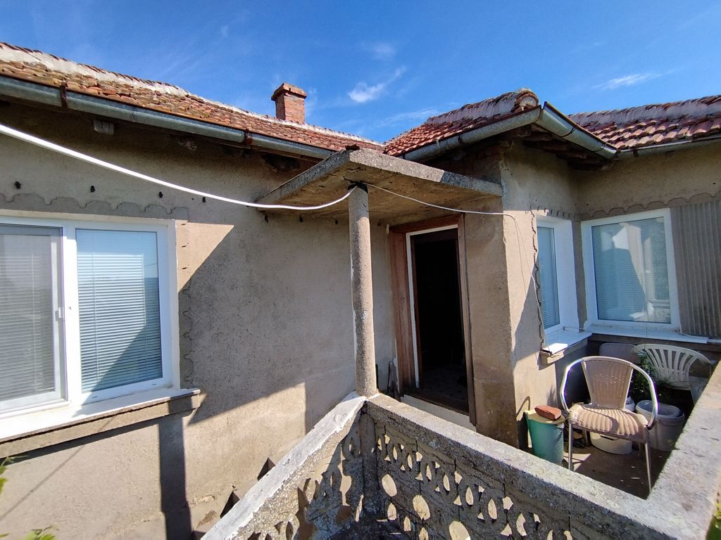 Property photo 1 of 6