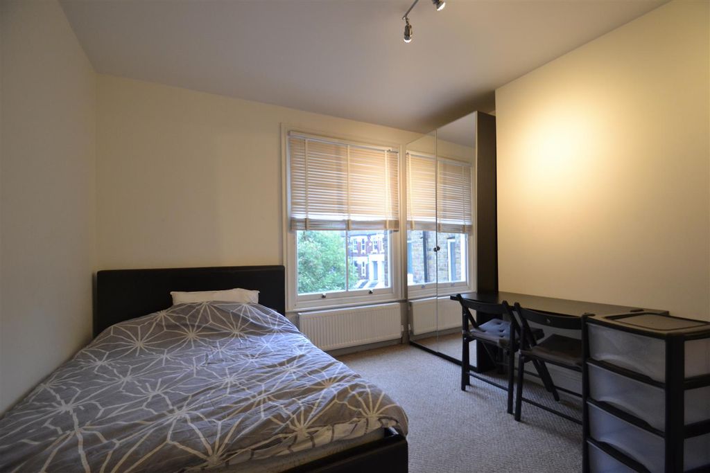 Property photo 2 of 4