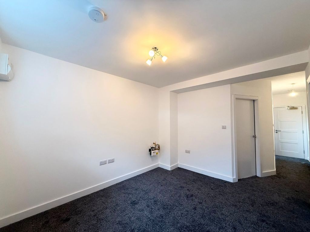 Property photo 2 of 8 Picture No. 06