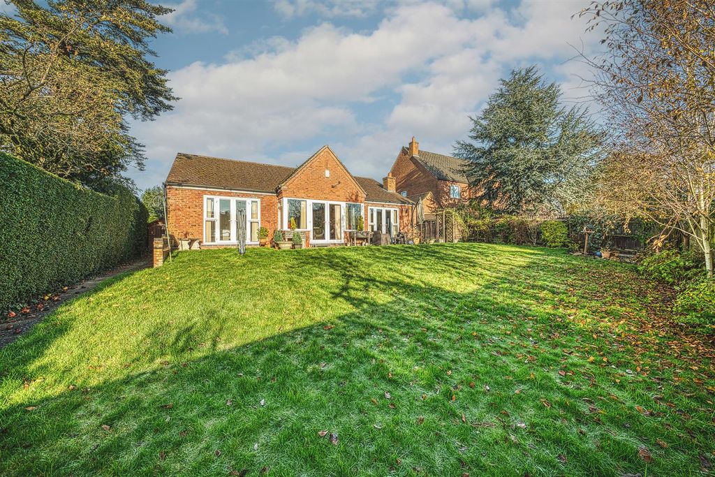 Property photo 2 of 29