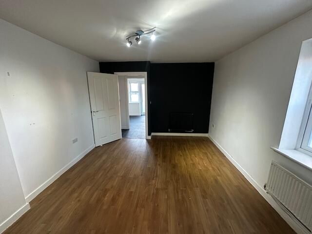 Property photo 2 of 18 Gallery