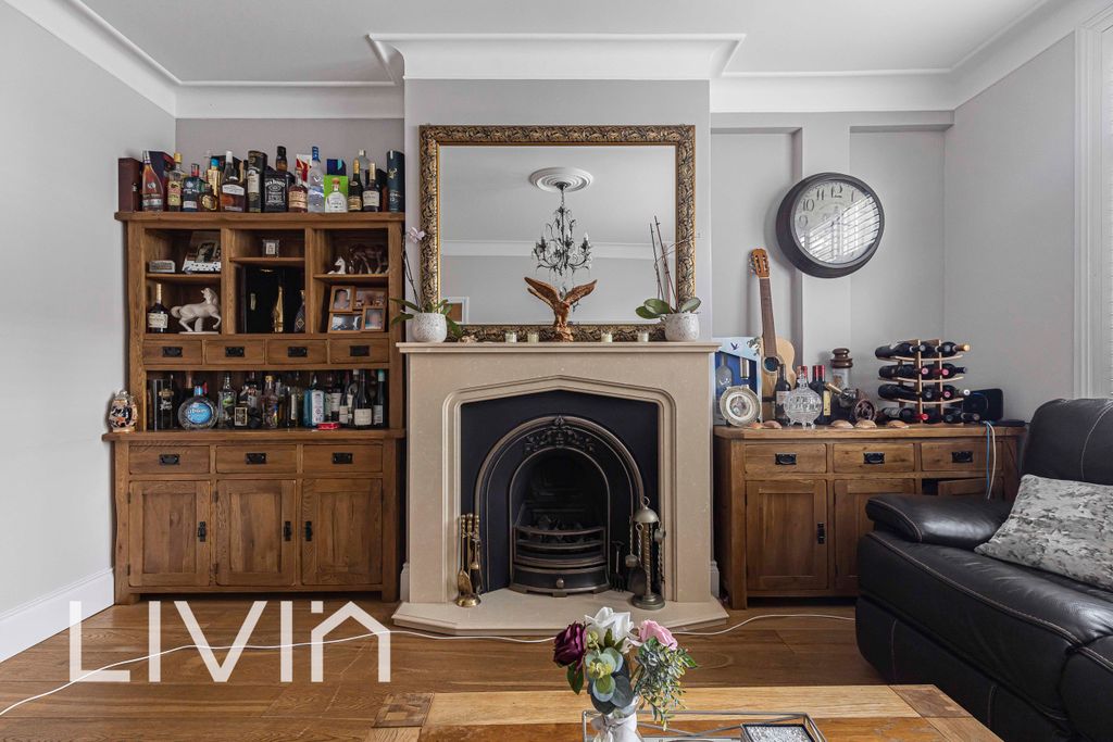 Property photo 2 of 25 025A0615
