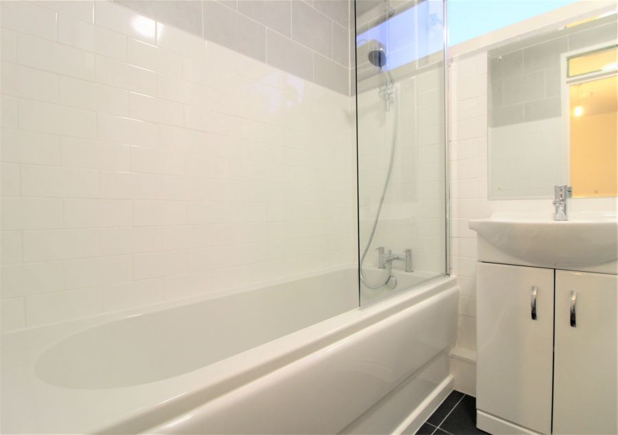 Property photo 3 of 4 Bathroom