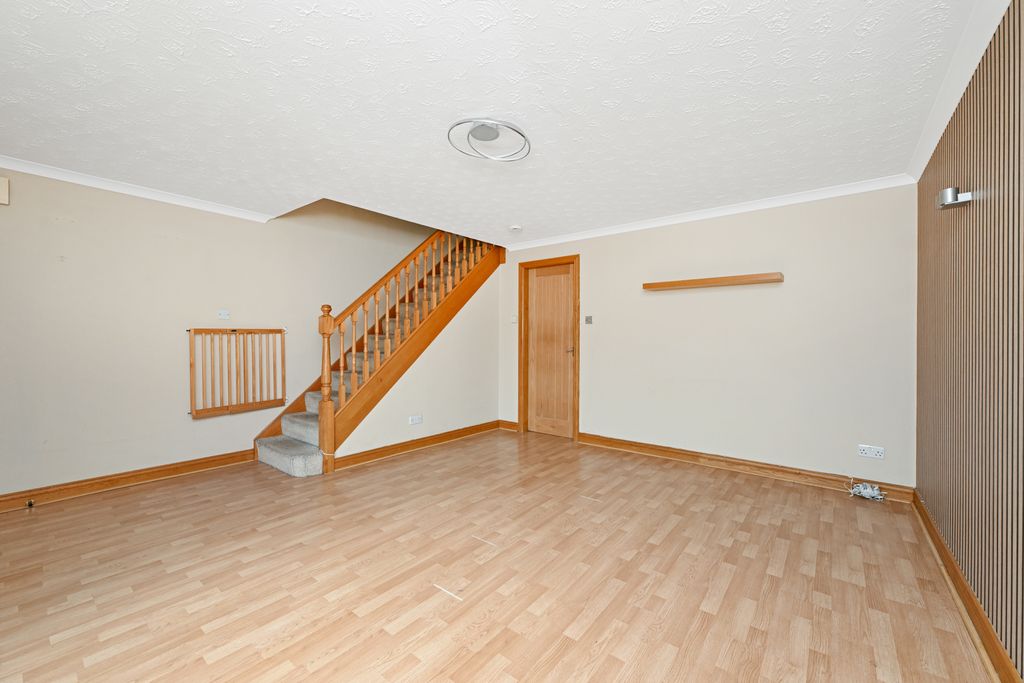 Property photo 3 of 18 Property Image 3