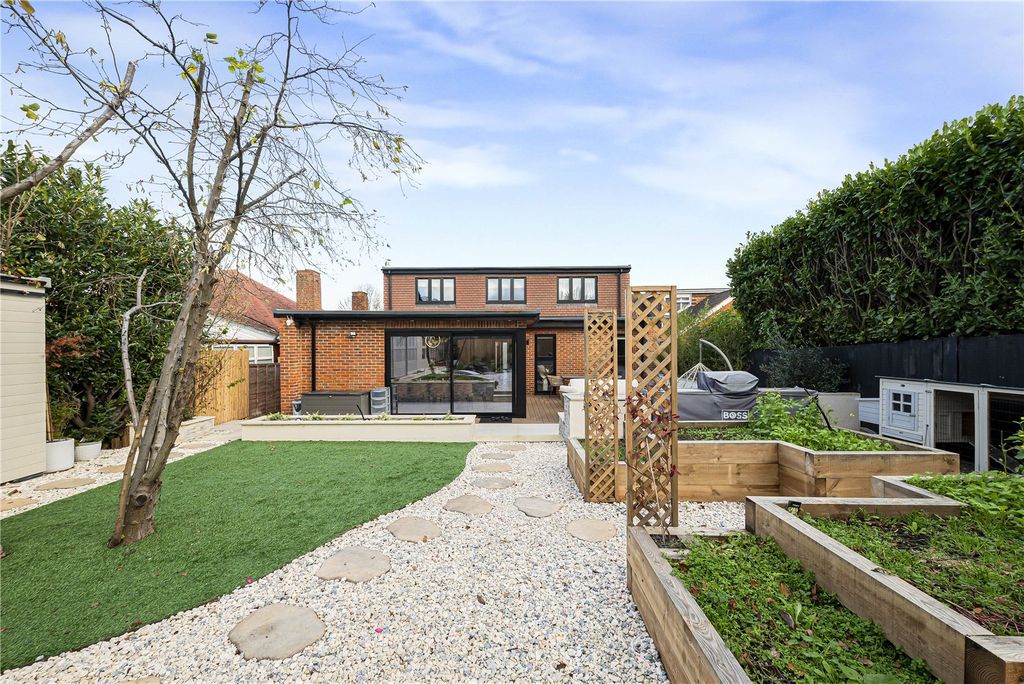 Additional image 25 of 4 bed bungalow for saleBrackendene, Dartford, Kent DA2