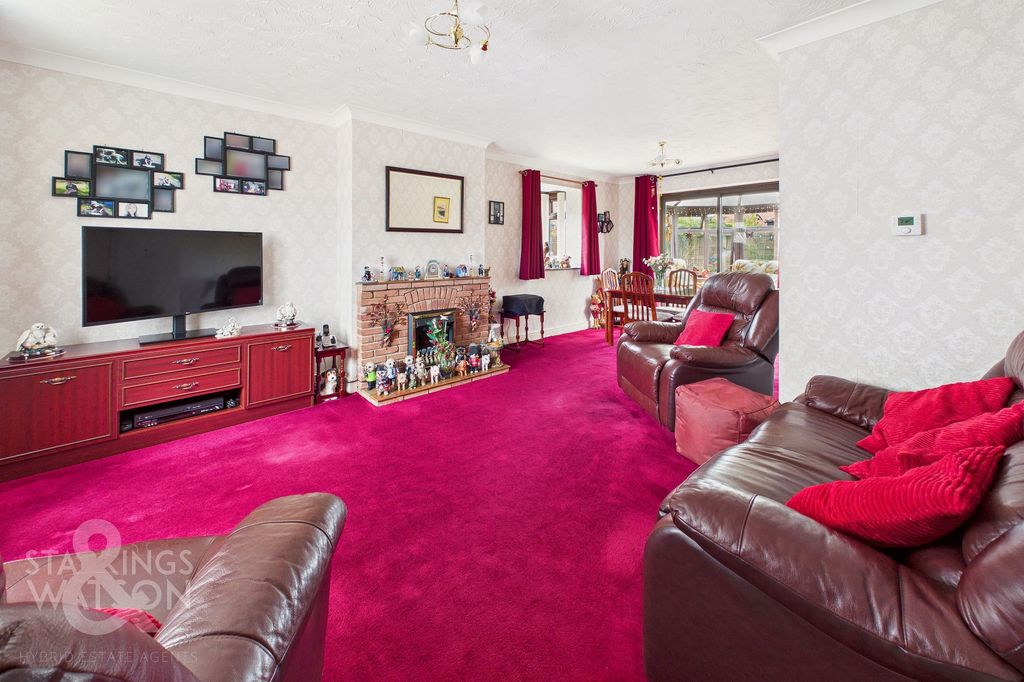 Property photo 2 of 19