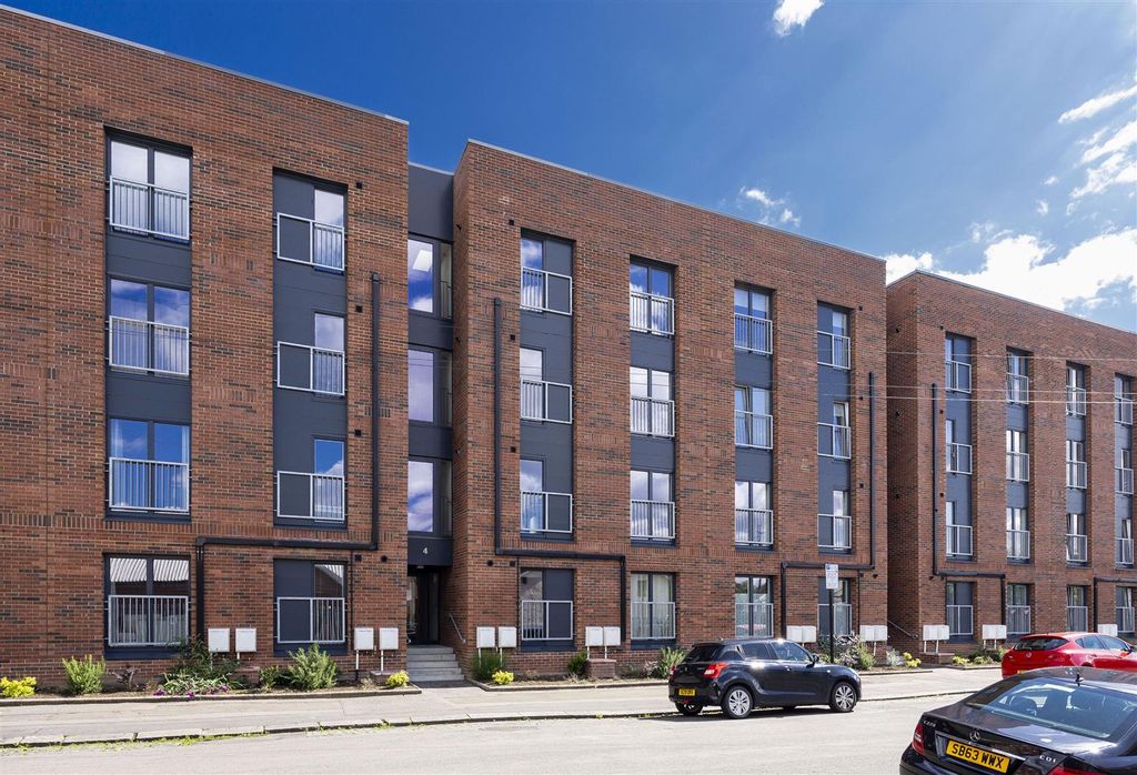 Property photo 1 of 13 2-1_4_Shanks_Street_Glasgow_001.Jpg