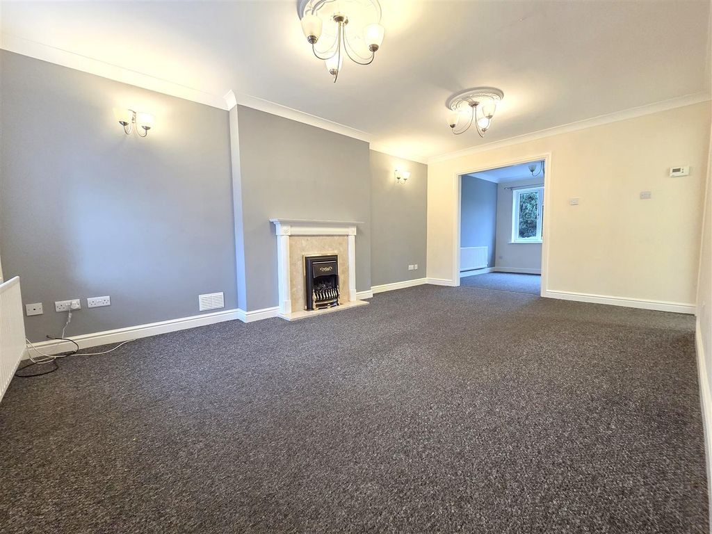 Property photo 2 of 15 Living Room