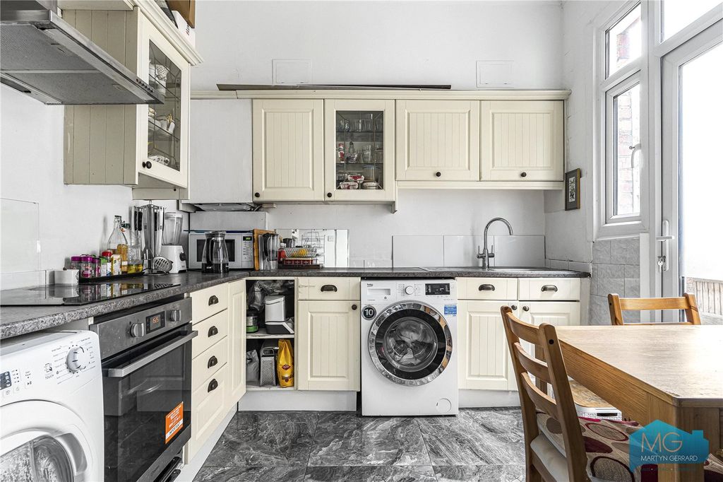 Property photo 3 of 7 Picture No. 28