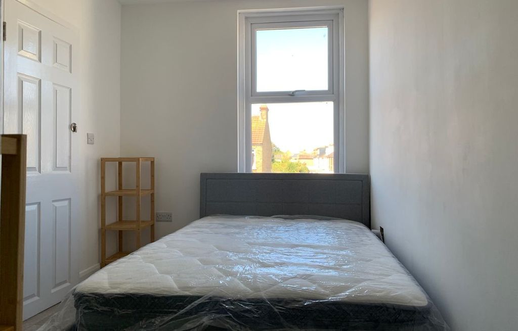 Property photo 2 of 5 Picture 2