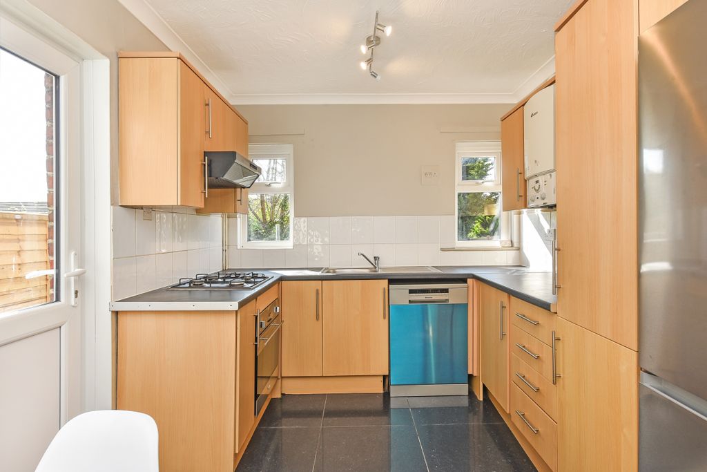 Property photo 3 of 24