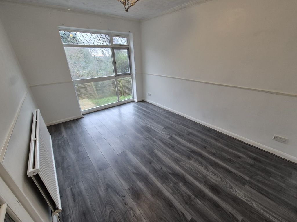 Property photo 3 of 13 Dining