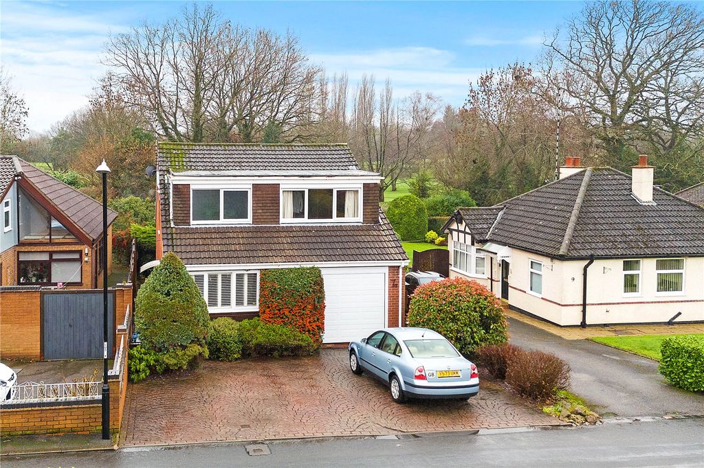 Property photo 2 of 42 Picture No. 04