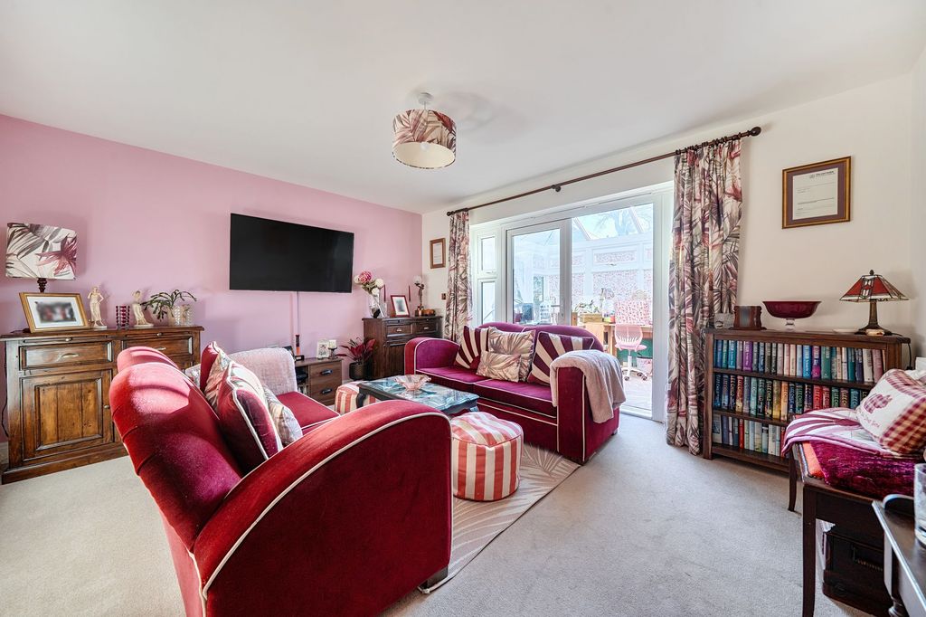 Property photo 3 of 16