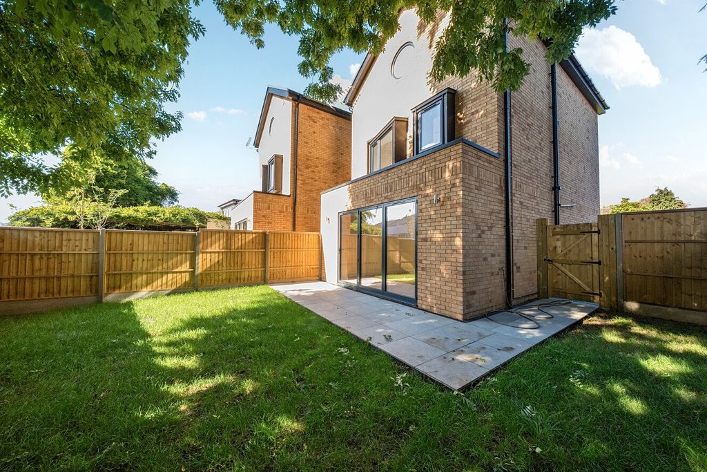 Property photo 1 of 13 Picture No. 03