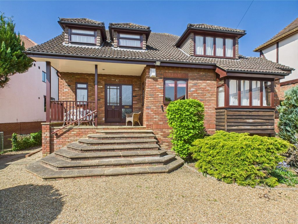 Property photo 3 of 25 Picture No. 32