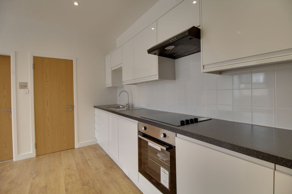 Property photo 1 of 7 2