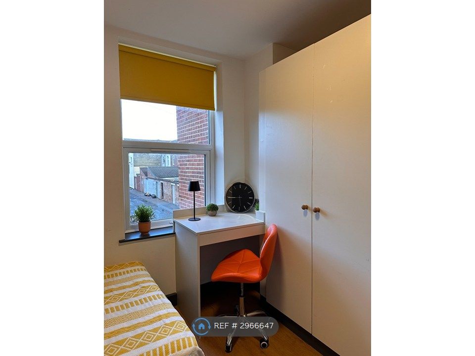Property photo 2 of 4