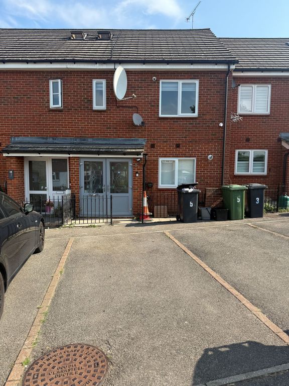 Property photo 1 of 12