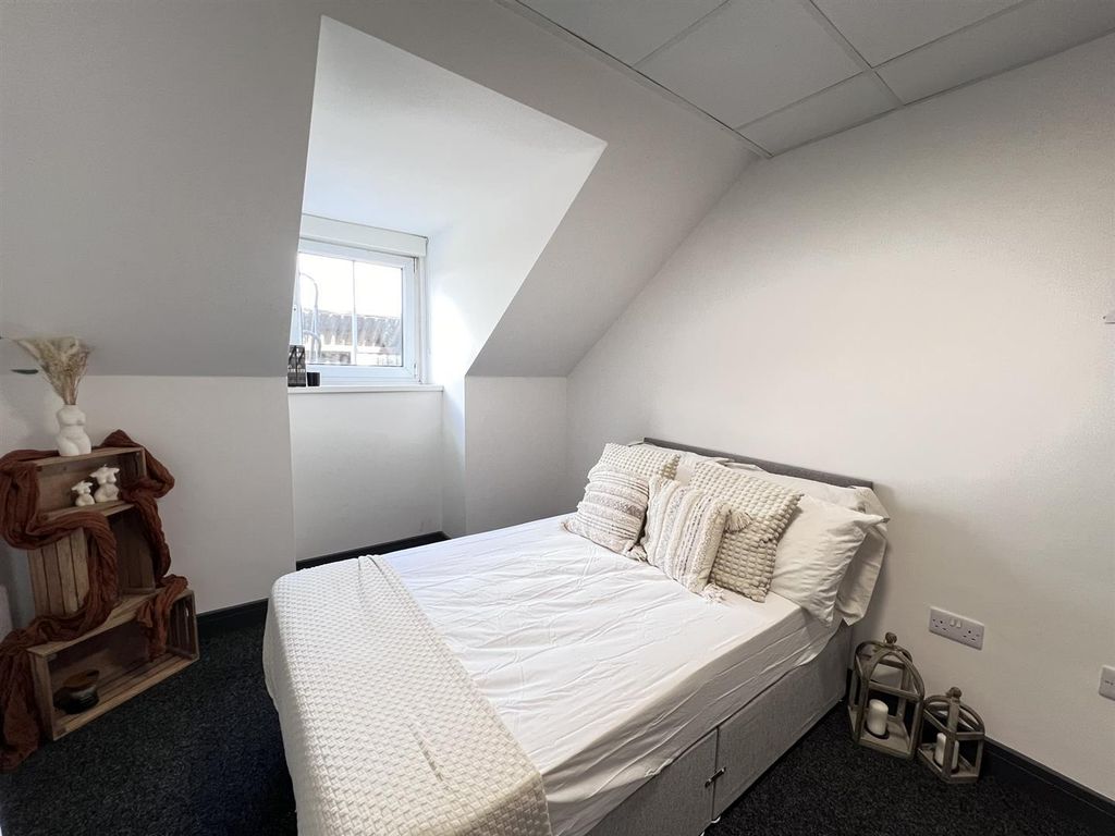 Property photo 1 of 14 Euvycujp5Esyuud_6Covgq.Jpg