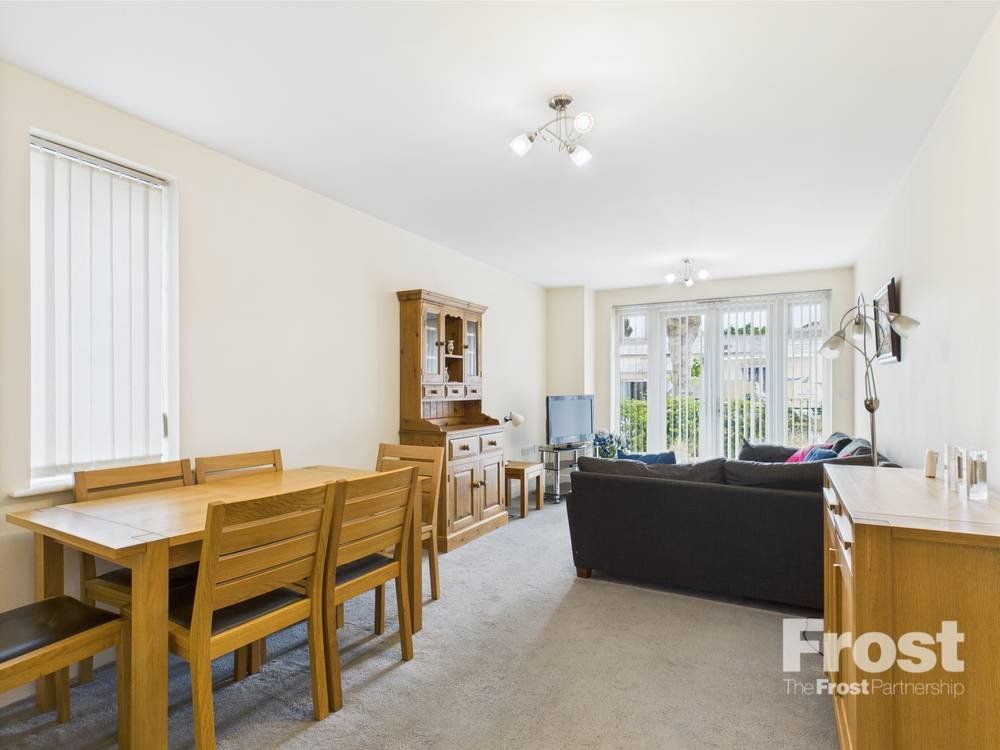 Property photo 3 of 11 Picture No. 02