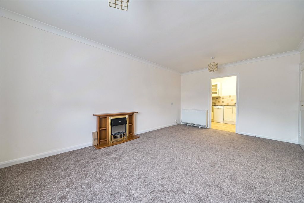 Property photo 3 of 21 Picture No. 07