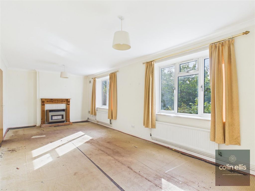 Property photo 3 of 14 Cam05075G0-Pr0441-Still001.Jpg