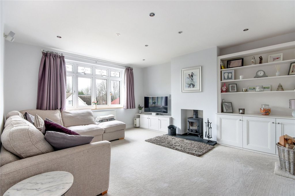 Property photo 2 of 15 Sitting Room