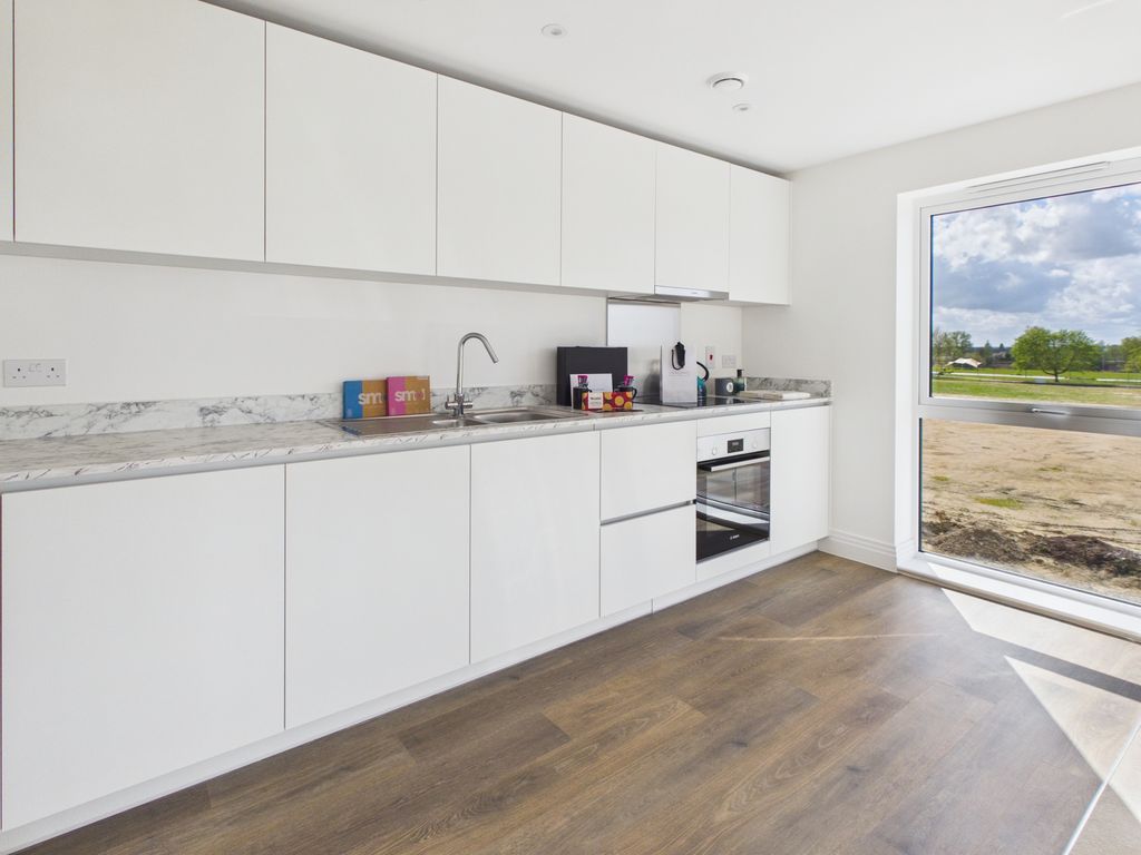 Property photo 2 of 11 Cam02519G0-Pr0415-Still002