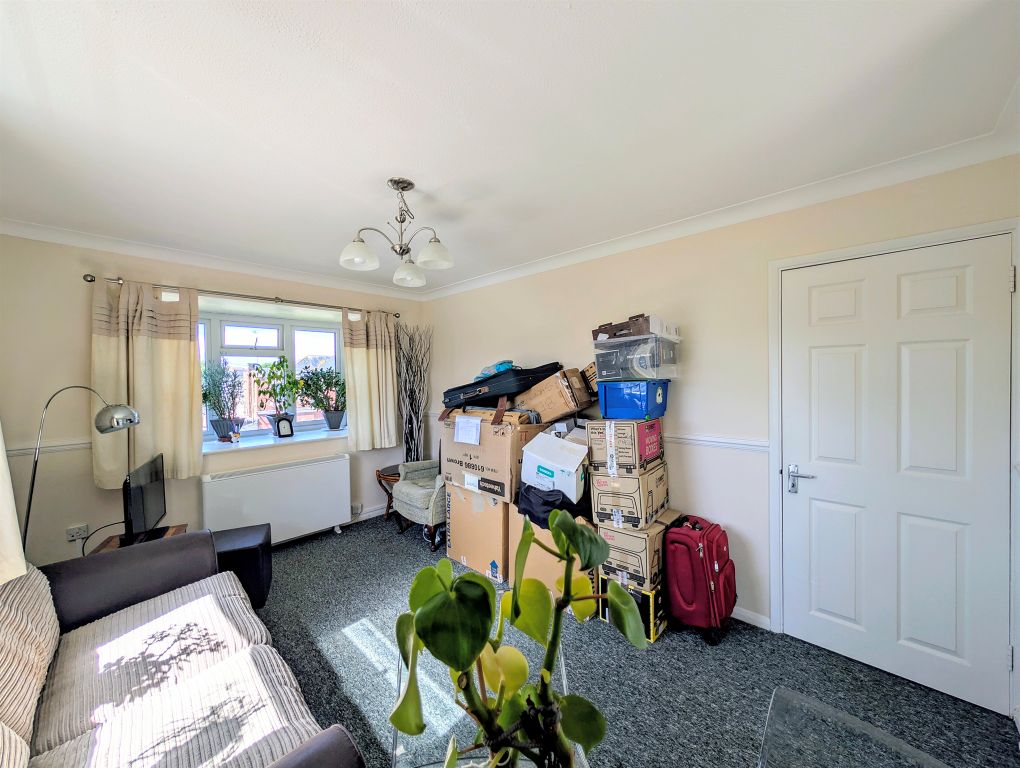 Property photo 3 of 12
