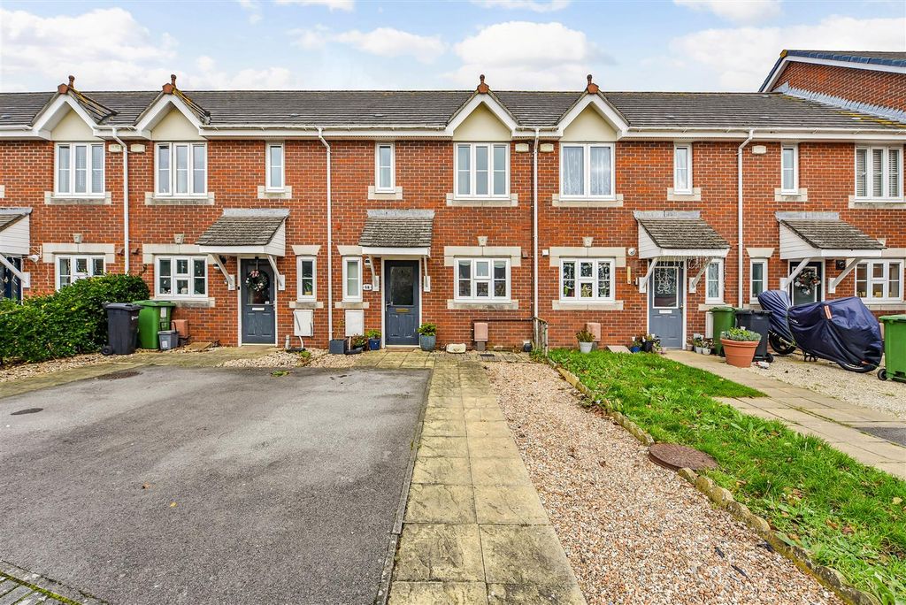 Property photo 1 of 19 Front Aspect