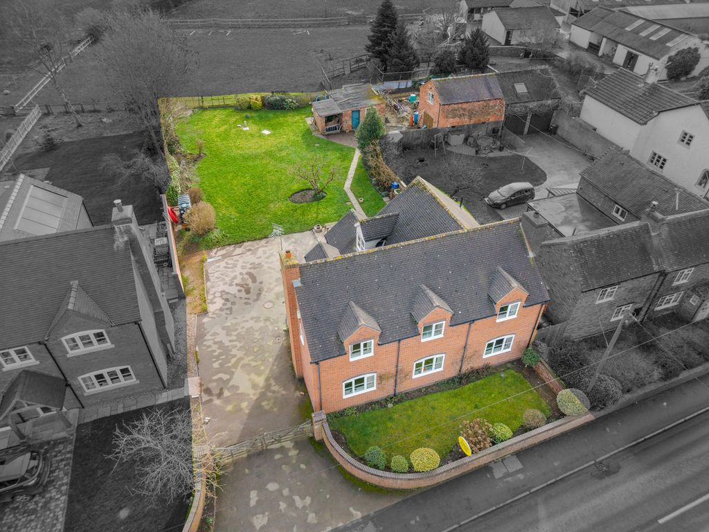 Property photo 2 of 60