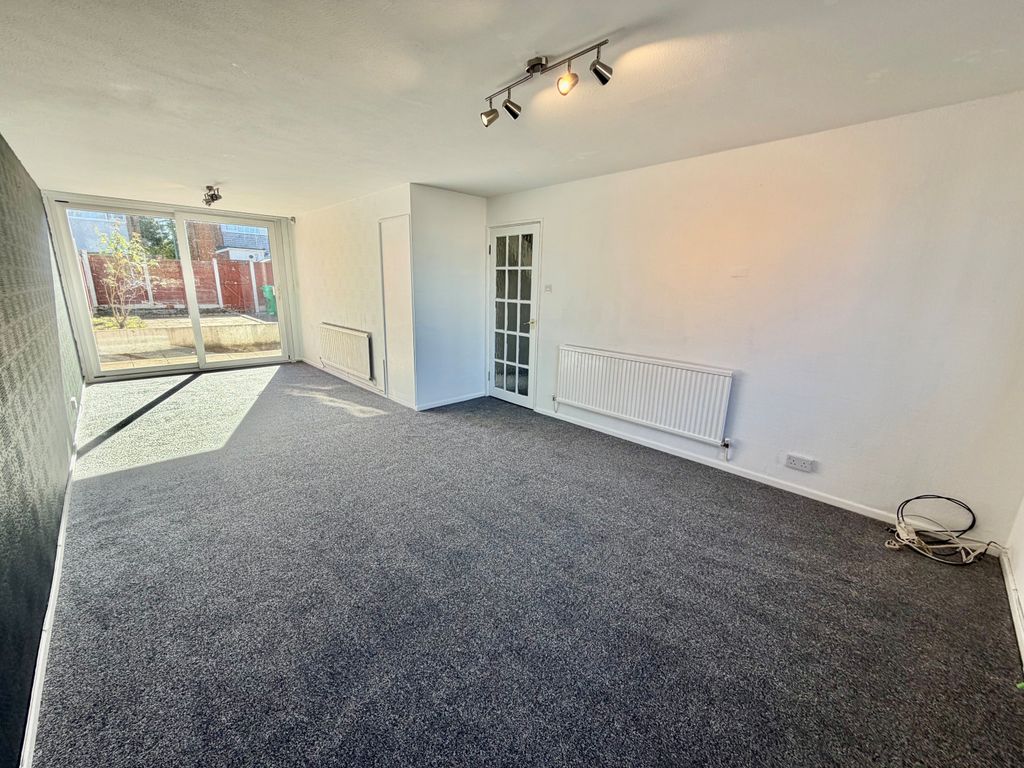 Property photo 3 of 16 Image